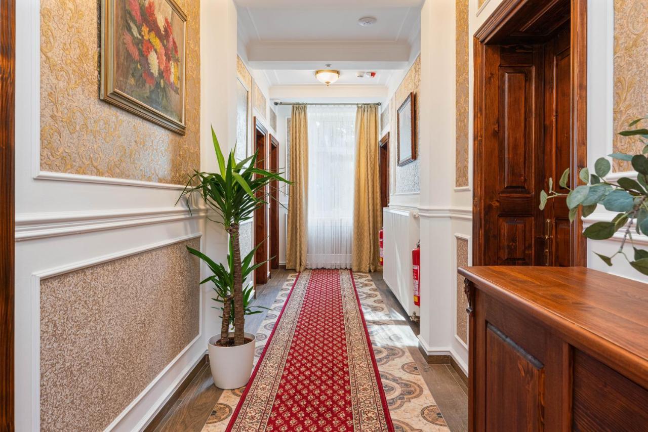 Villa Libosad Йичин Экстерьер фото