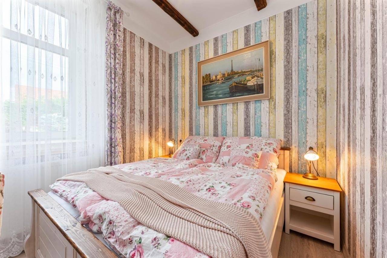 Villa Libosad Йичин Экстерьер фото