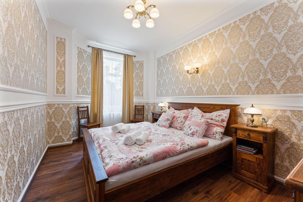 Villa Libosad Йичин Экстерьер фото
