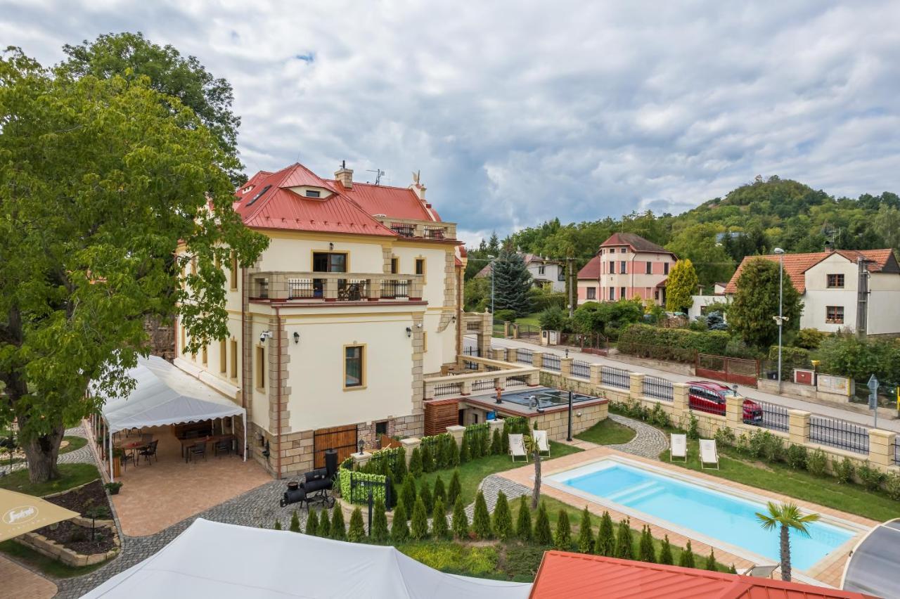 Villa Libosad Йичин Экстерьер фото